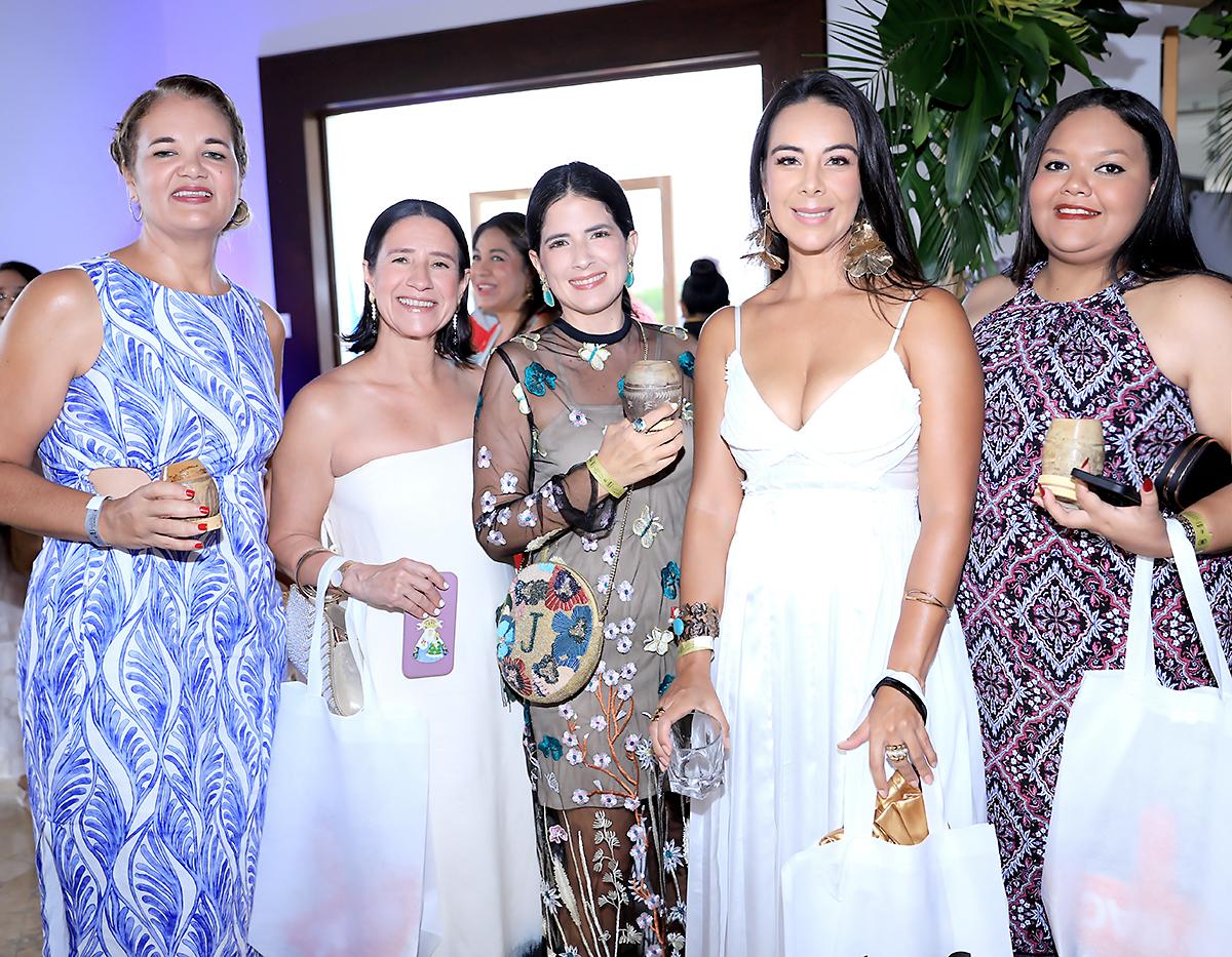 Los invitados al Roatán Fashion Show 2025