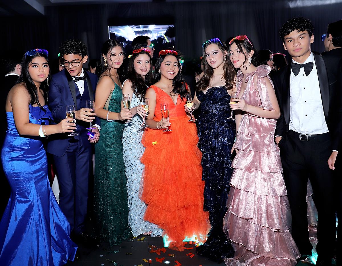 Fiesta de la prom 2024 de Antares y Aldebarán
