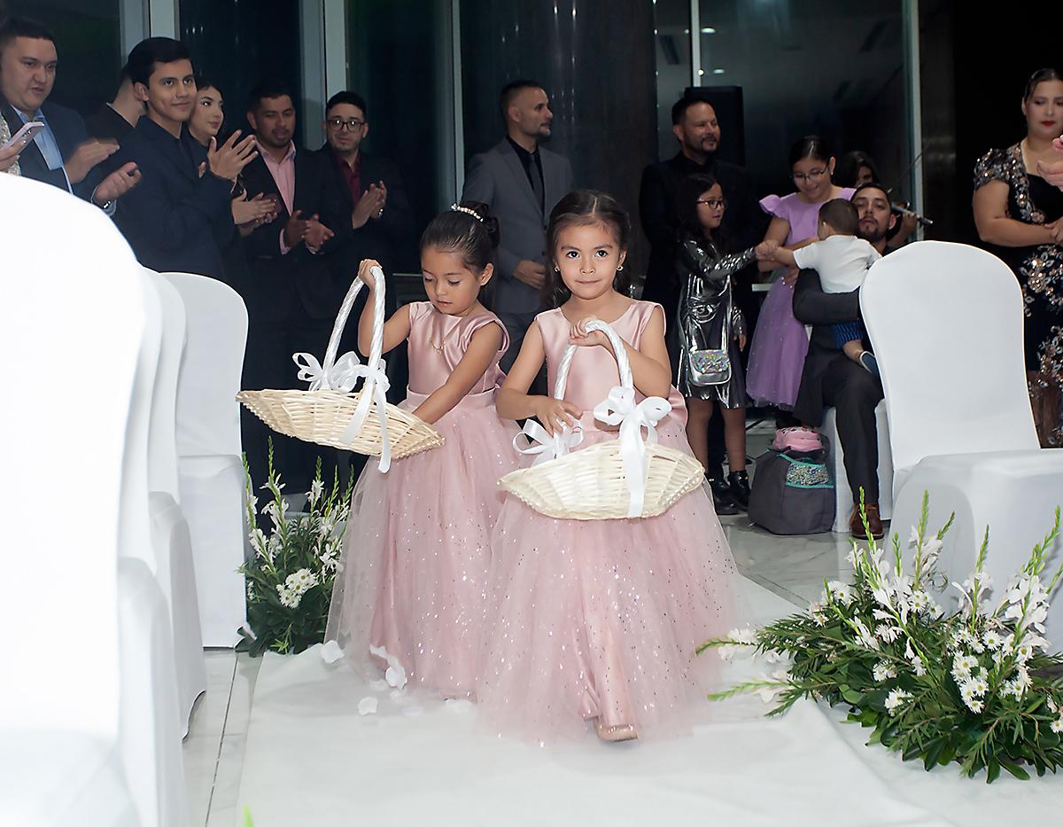 Valery Romero y Camila López.