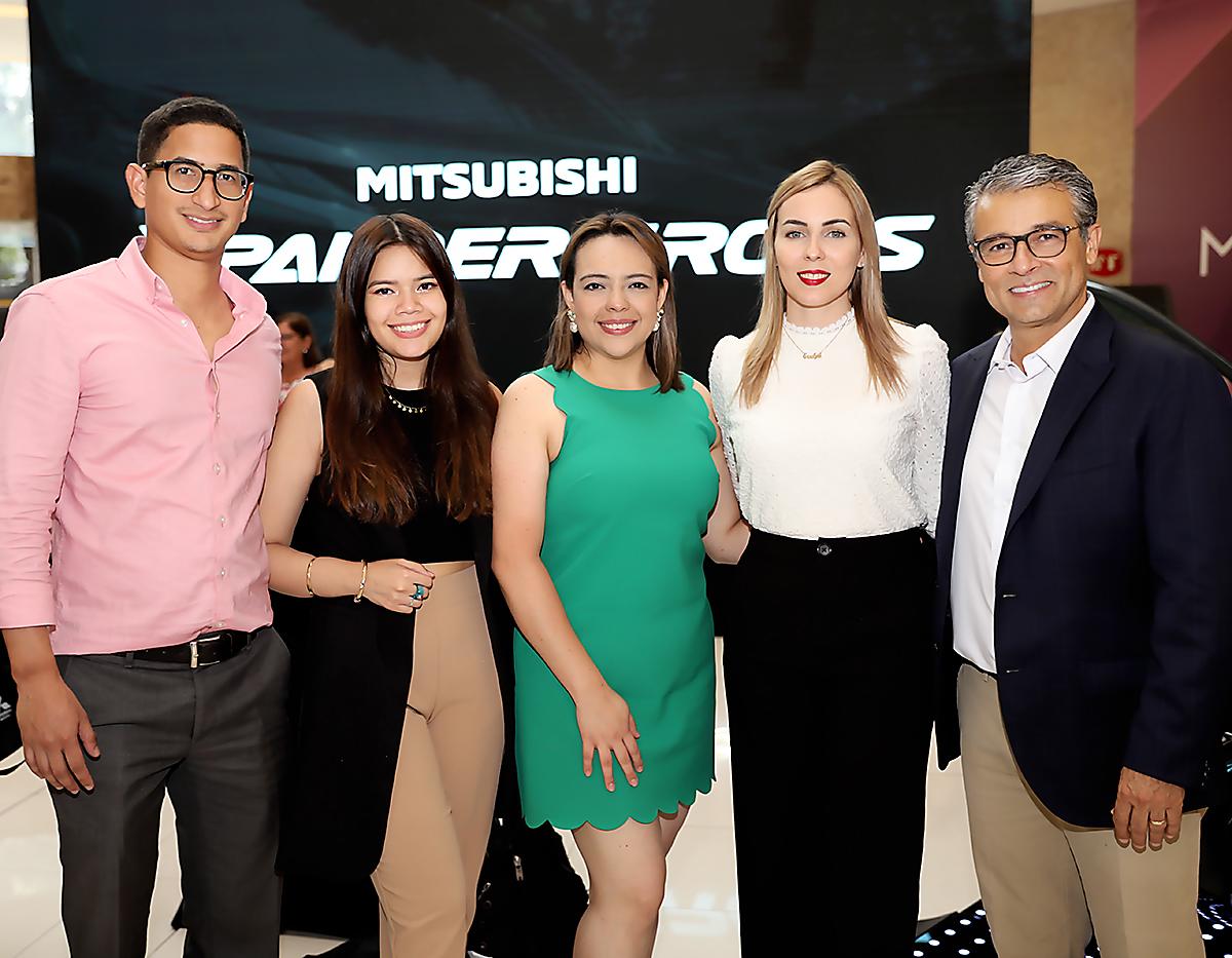 Alejandra Figueroa, Alejandra Durón, Evelin Tábora y Juan Carlos Pineda.