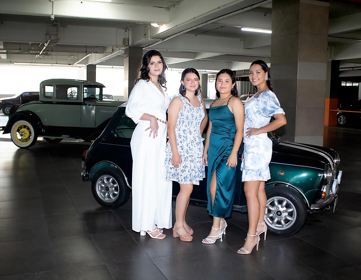 Alicia Cuellar, Matilde Cuomo, Sasha González y Valeria Serrano 