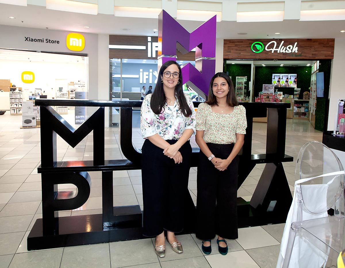 Claudette Kattán, jefe de mercadeo de Multiplaza San Pedro Sula y Vera Vásquez.