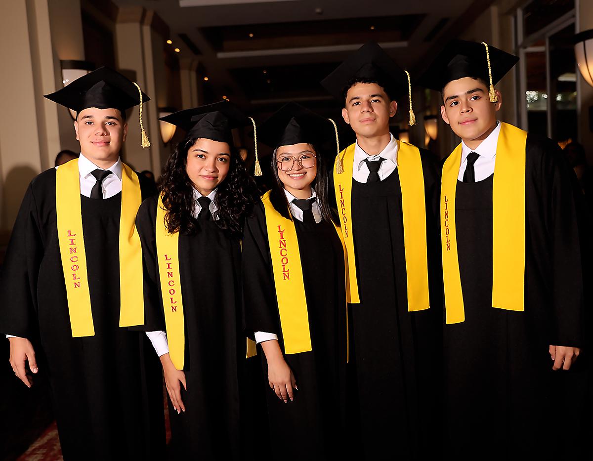 Edwin Rodríguez, Gloria Galilea Pérez, Alexandra Flores, Joshua Solis y David Mendoza