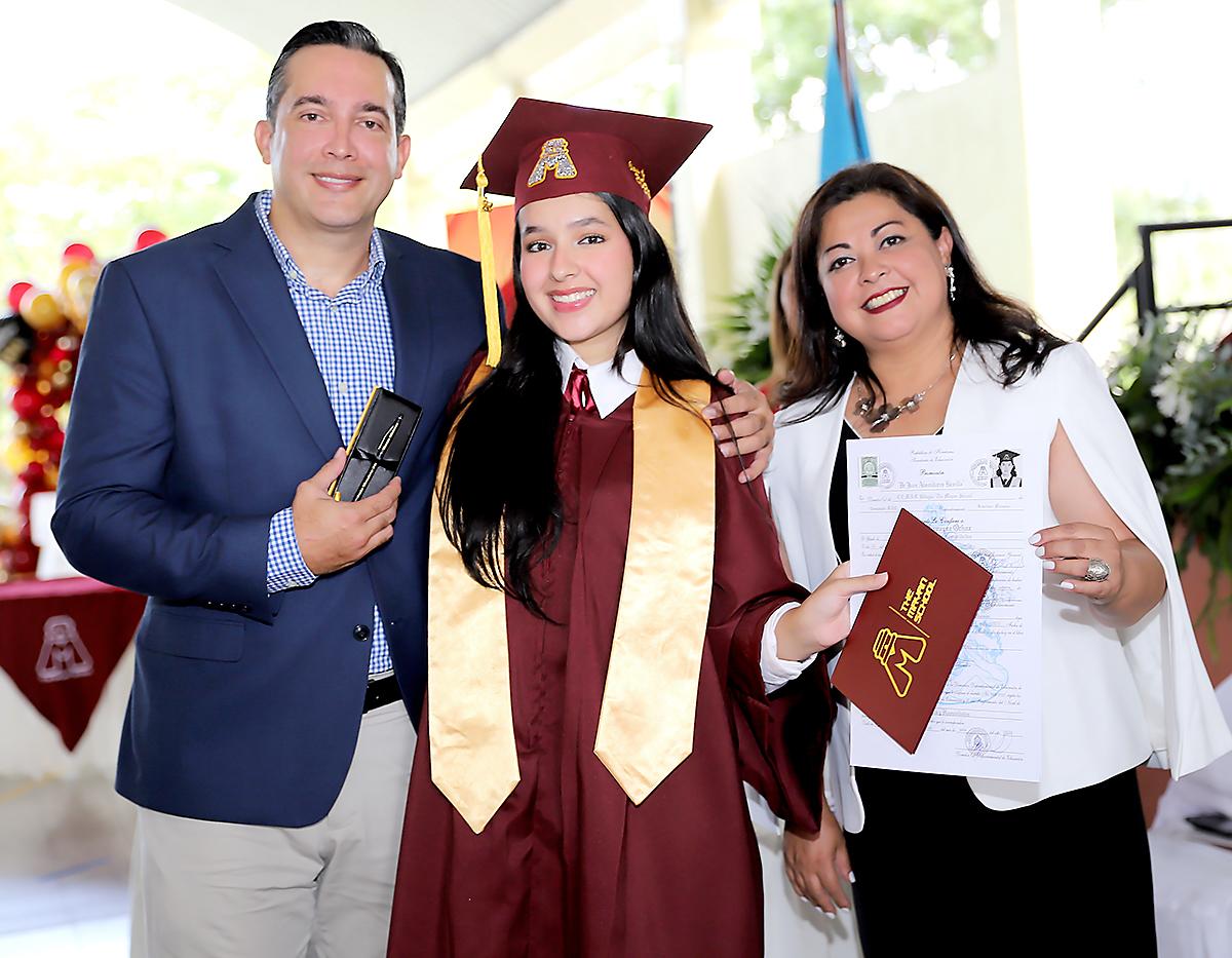 Graduación 2024 de Mayan School