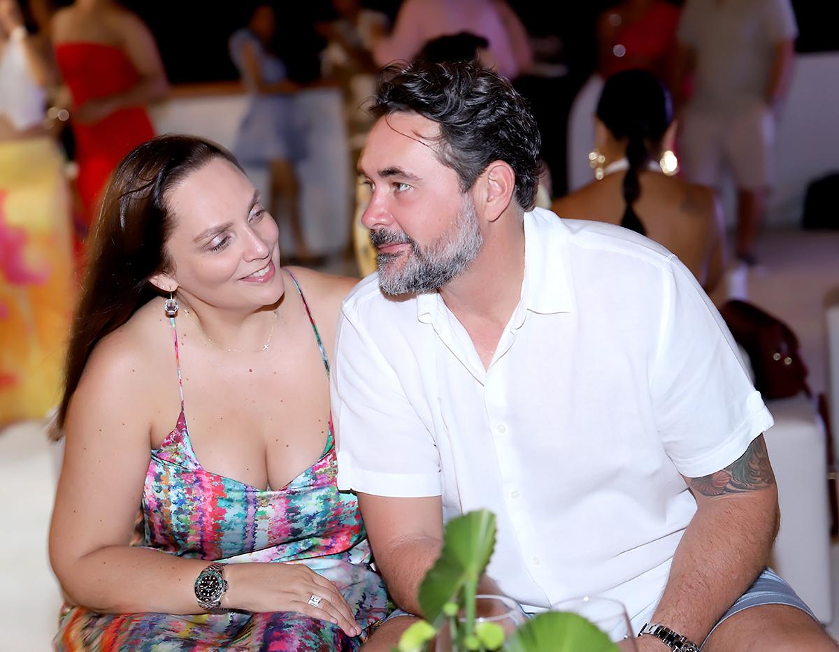  Jennifer McNab y Víctor Jones.