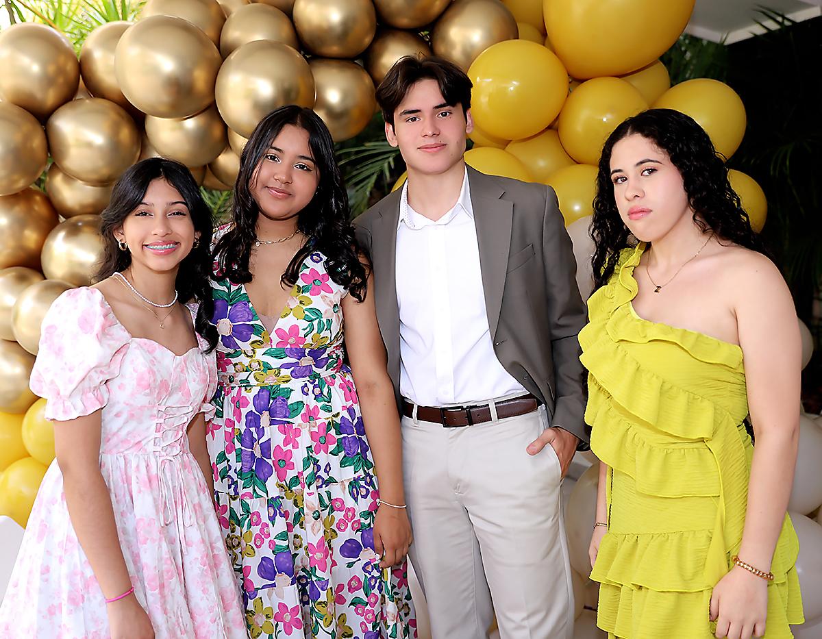Helen Argeñal, Hannia López, José Medina y Zina Vaquedano. 