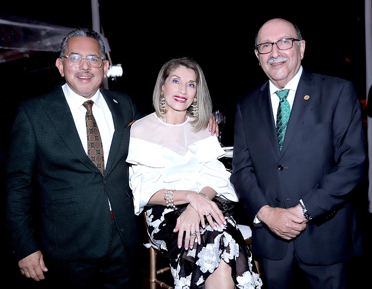 España celebra su Fiesta Nacional con una elegante velada en Tegucigalpa