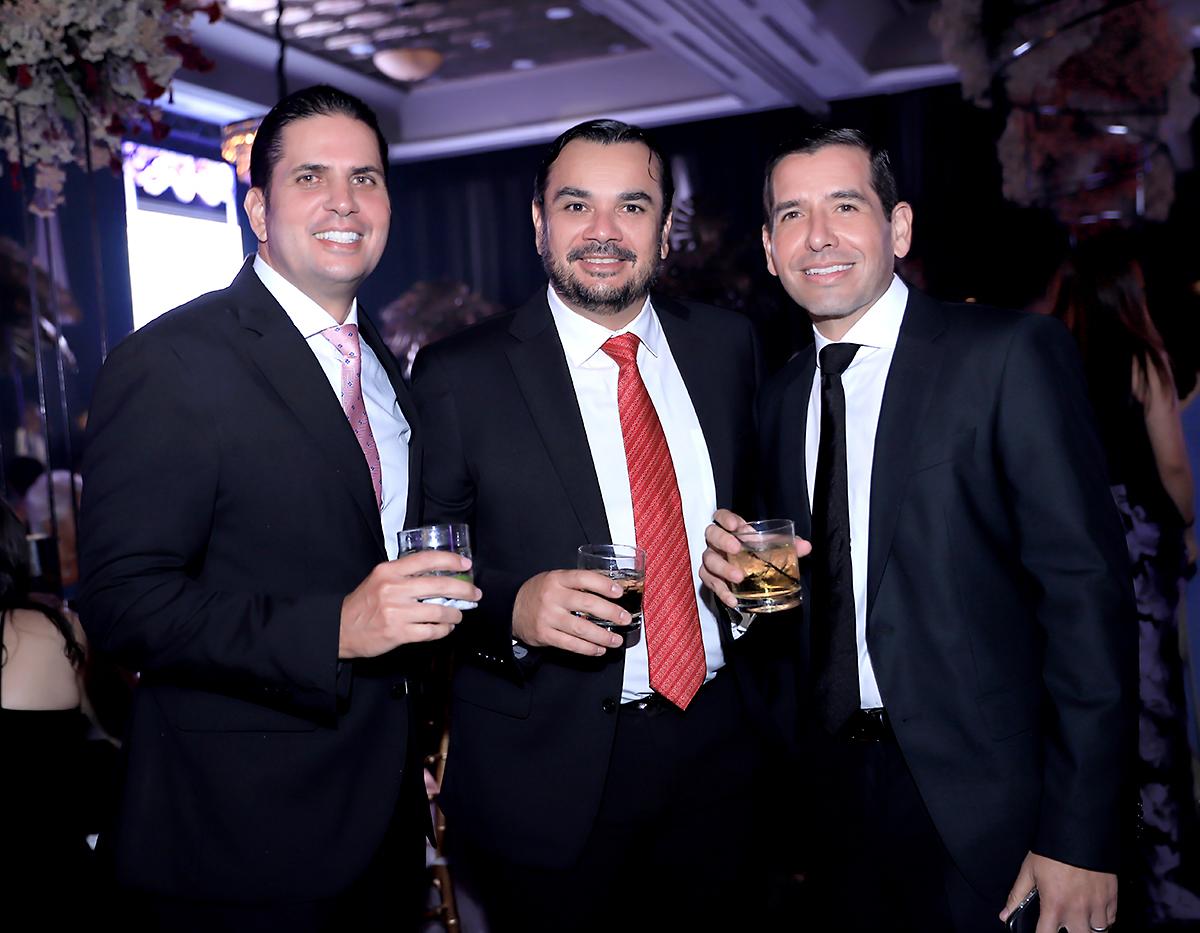 Invitados a la prom 2025 de DelCampo School