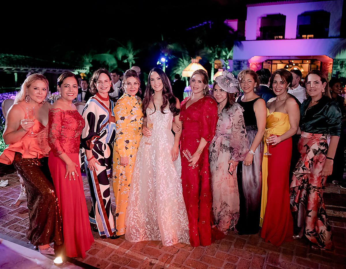 Lucy Spencer, Victoria Ybarra, Martha Lucía Urcuyo, Desirée Montealegre, Victoria Merlo, Flavia Corriols, Sandra Corriols, Marisela Zelaya, Gioconda Padilla y María Agustina Serrano