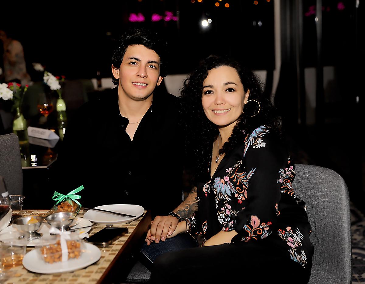 Arturo Peña-Herrera y Shirley Paz.