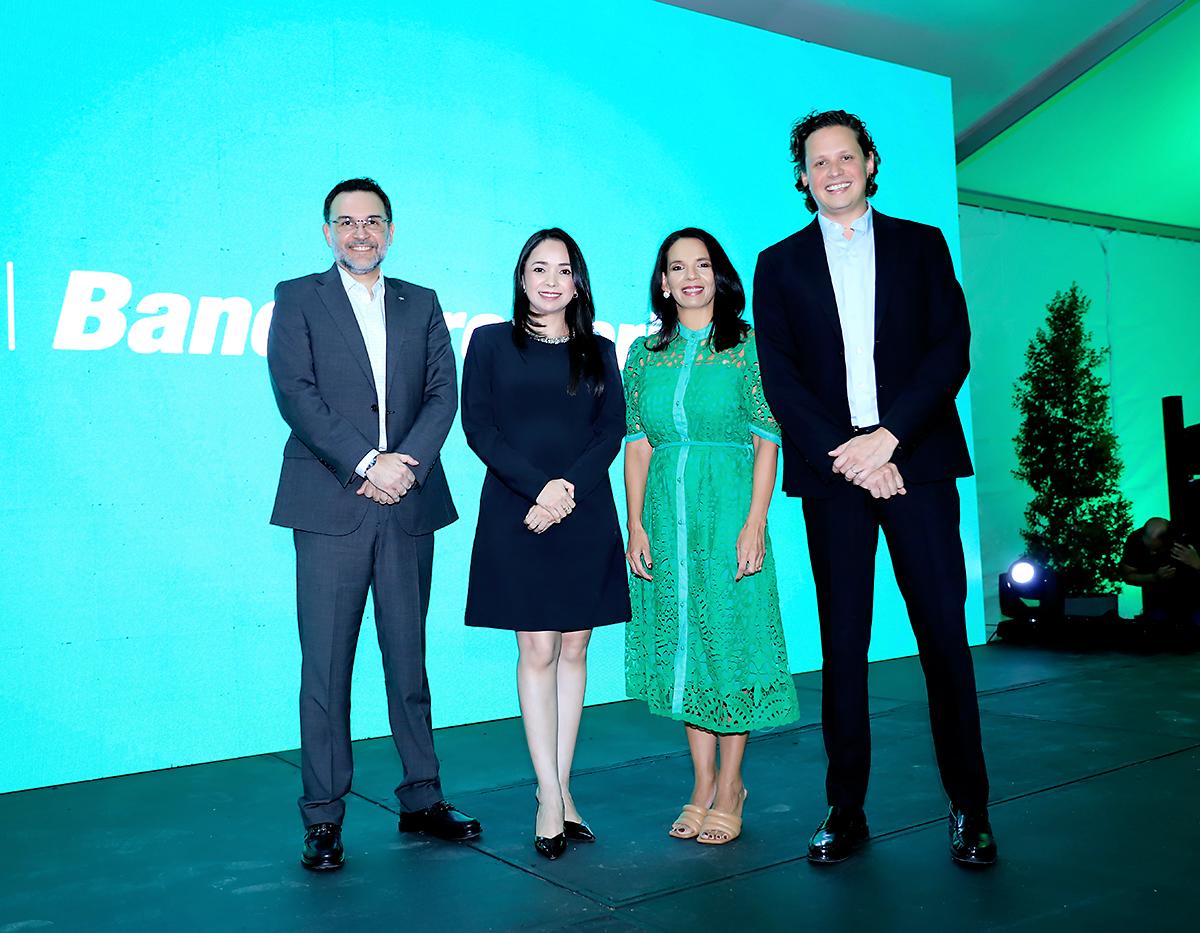 Francisco Llanes, Lily Argeñal, Miriam Araujo y Lito Castillo.