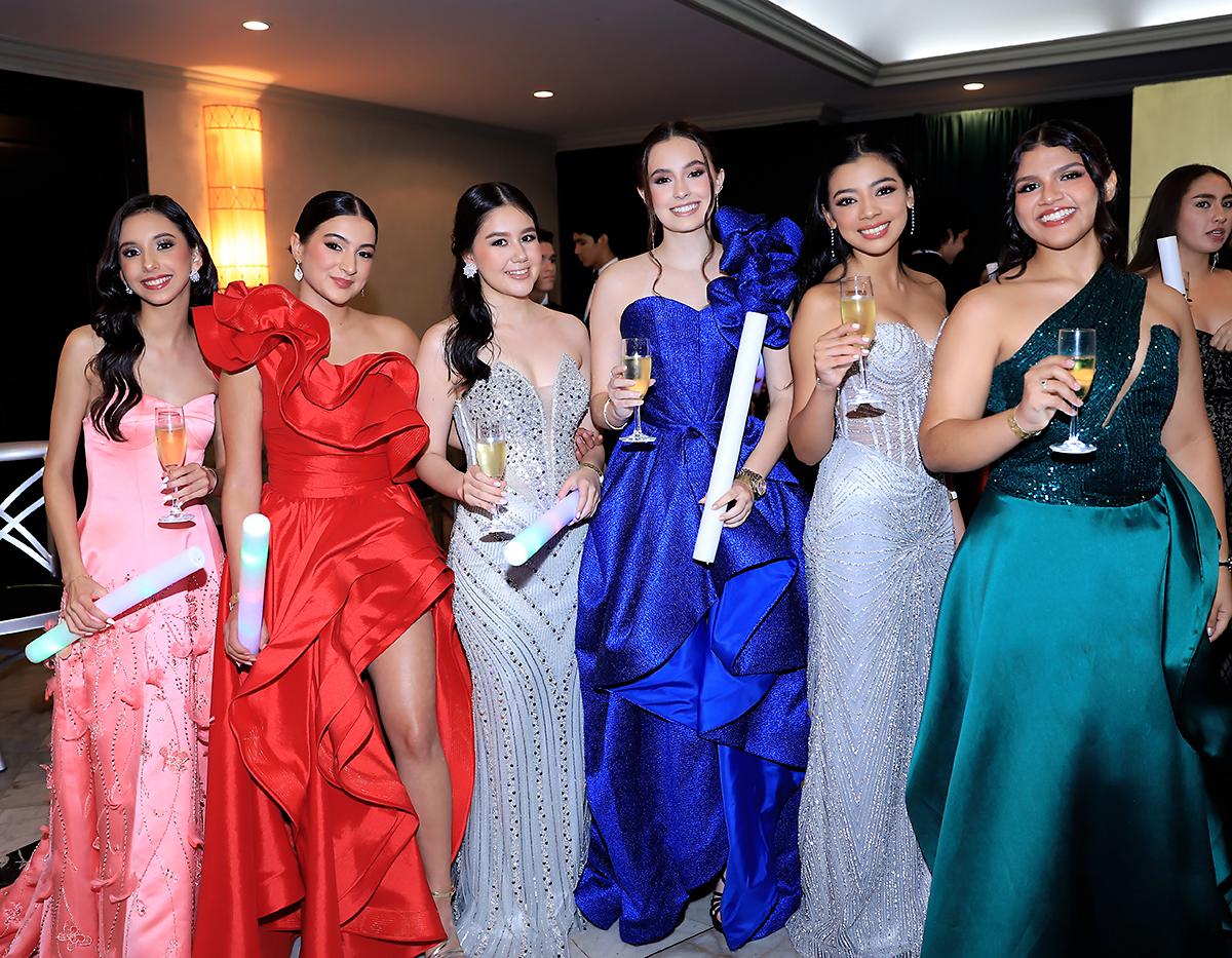 Fiesta de la prom 2025 de la Academia Los Pinares