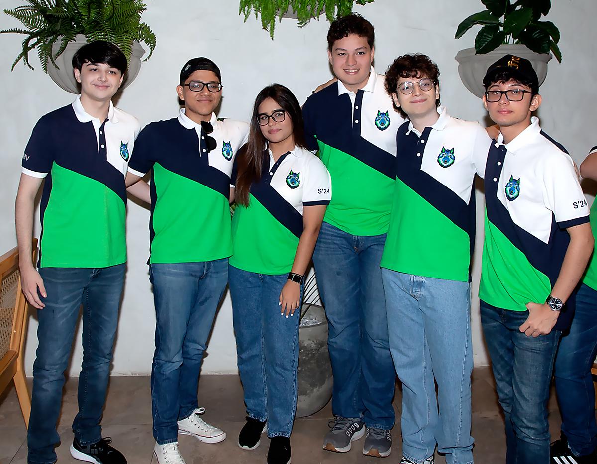 Rodrigo Eger, Arturo Coleman, Tatiana Flores, Antonio Alvarado, Iam Solorzano y Gilberto Reynaud