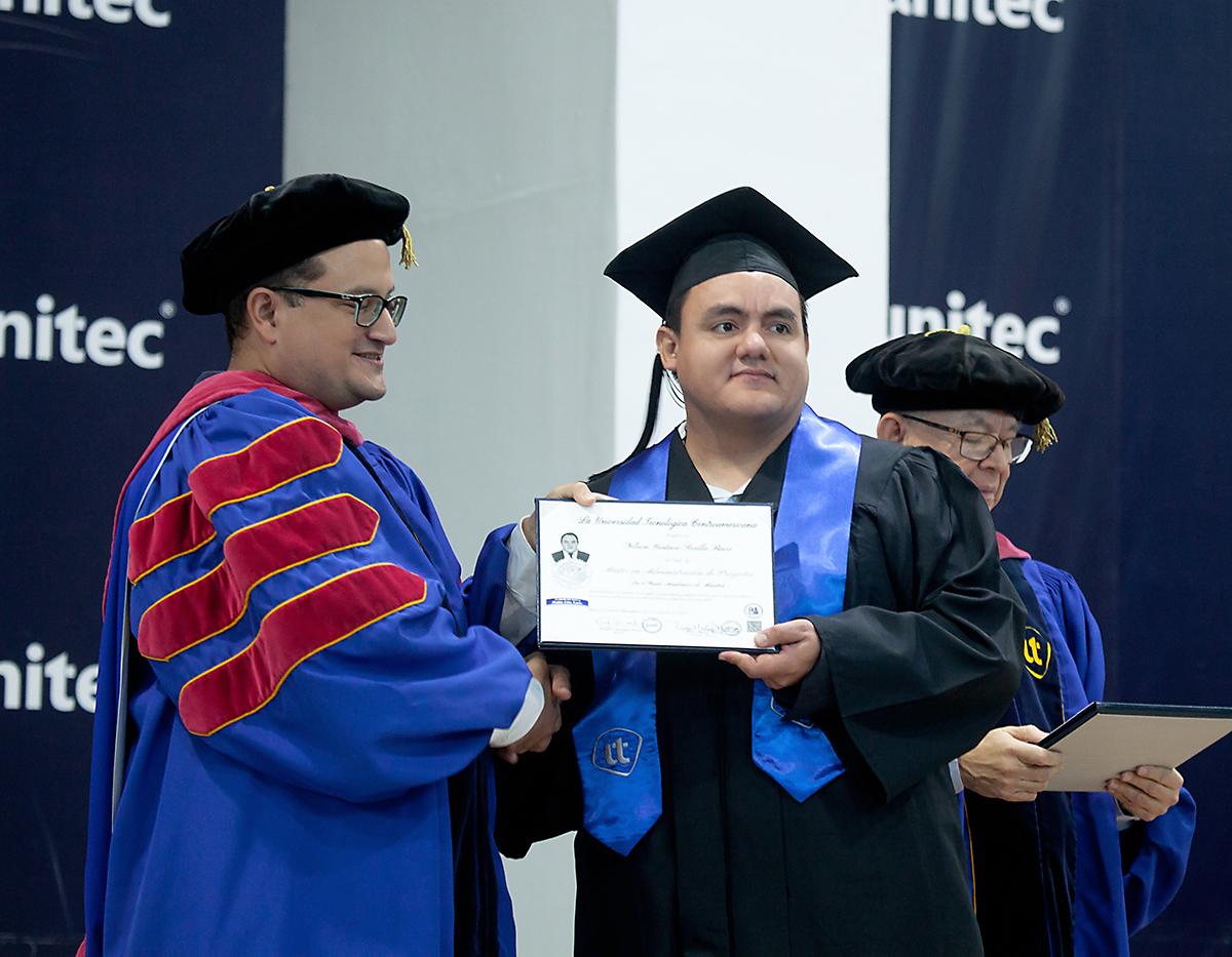 Graduaciones UNITEC 2024 en San Pedro Sula