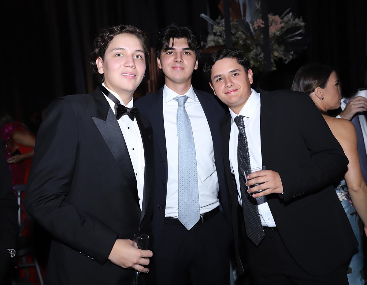 Invitados a la prom de la Escuela Americana de Tegucigalpa 2024