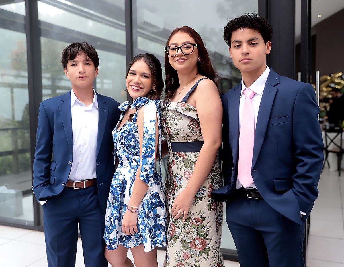 Junior Senior Lunch 2025 de la Academia Los Pinares