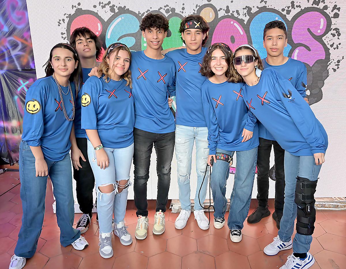 Andrea Tilguant, Adrián Chávez, Valeria Gonzáles, Juan José Gómez, Sebastián Cáceres, Isabella Kluggman, Andrea Cáceres y Christian Midence.