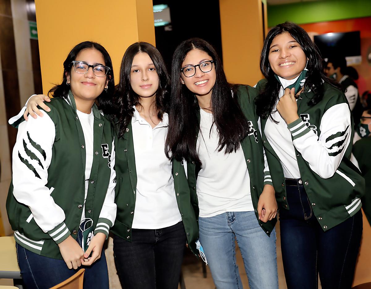 Camila González, Lessandra Ponce, Valeria Medina y Andrea Lanza