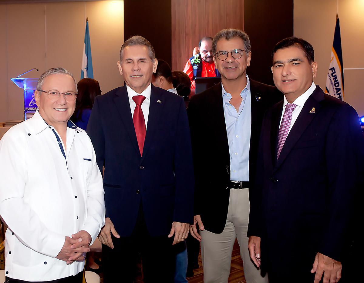 Óscar Galeano, Roberto Bográn, Salomón Ordoñez y Yusuf Amdani.