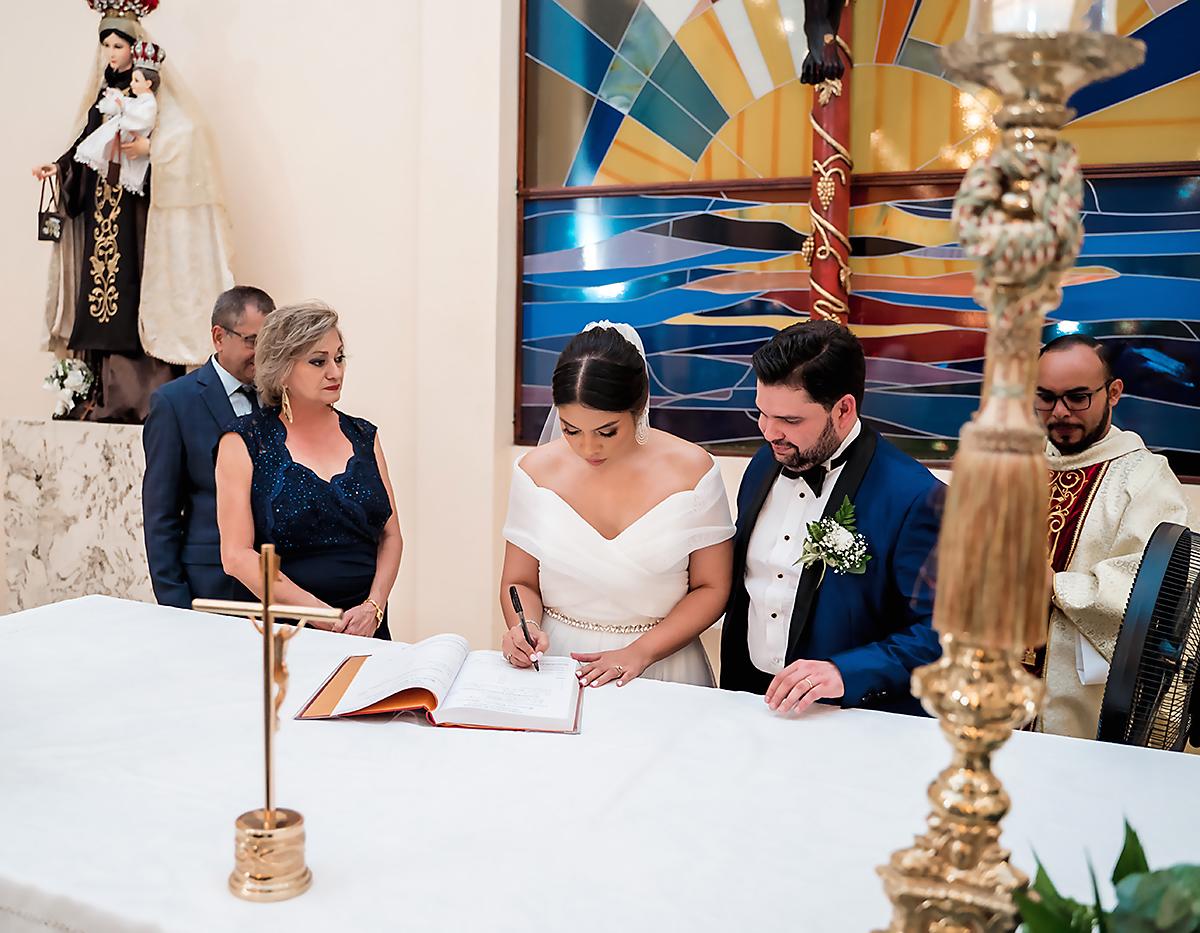 La boda de Elisa Rodríguez y André Calderón