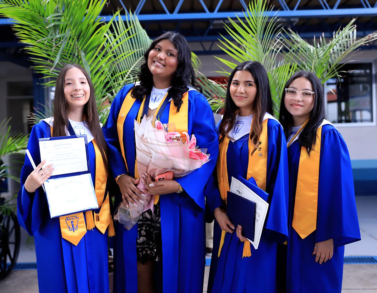 Roussy Baide, Emilia Perdomo, Lideny Ramos y Valerie Fuentes