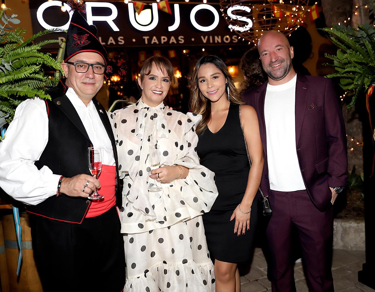 Grand opening de Orujos en Plaza Lara