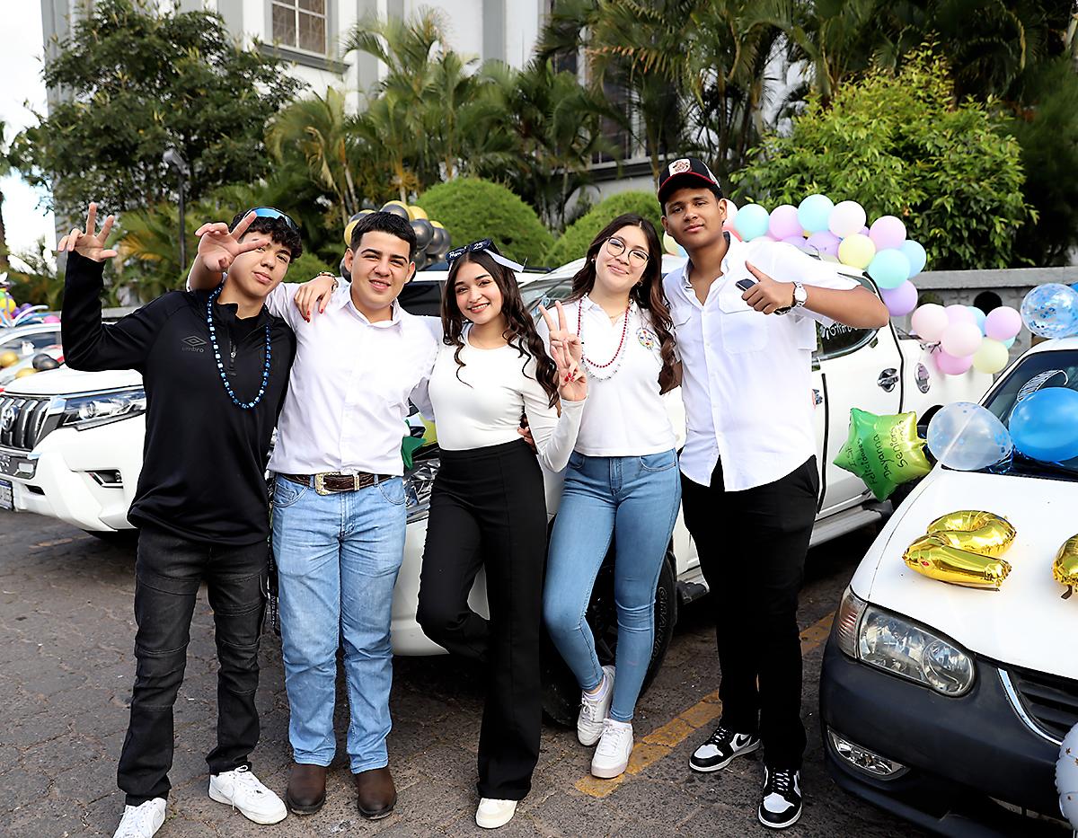 Emanuel Martínez, María Martínez, María Hernández, Rodrigo Torres y Daniel ahuilar