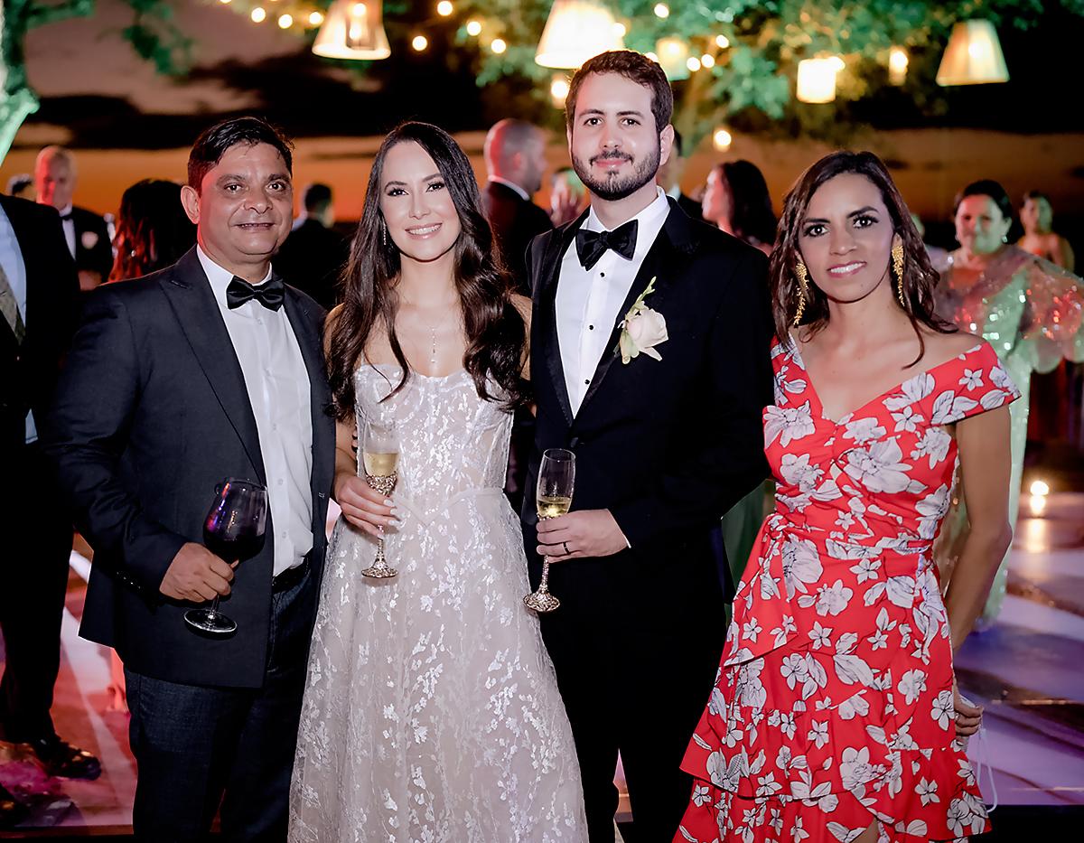 Julio Tinoco, Victoria Merlo, Barney Chamorro y Cecilia Britho