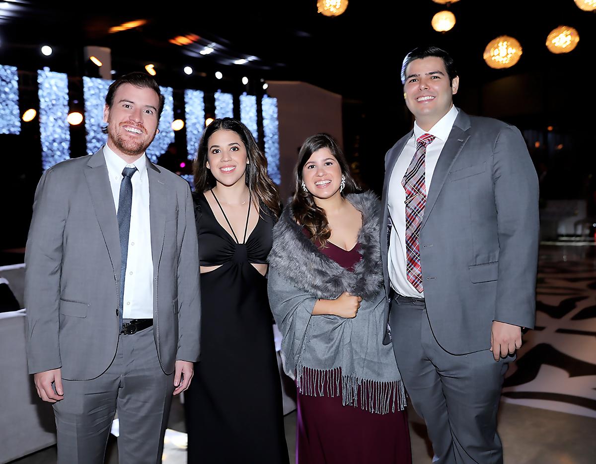 Carlos y Claudia Vásquez, Helena Velásquez y Gabriel Rivera