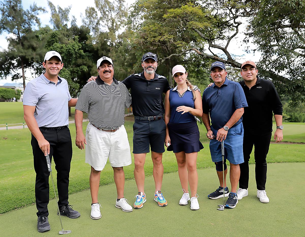 Christian Castillo, Carlos Salgado, Ronal Fiallos, Rosa de Fiallos, Octavio Pinada y Pedro Pineda