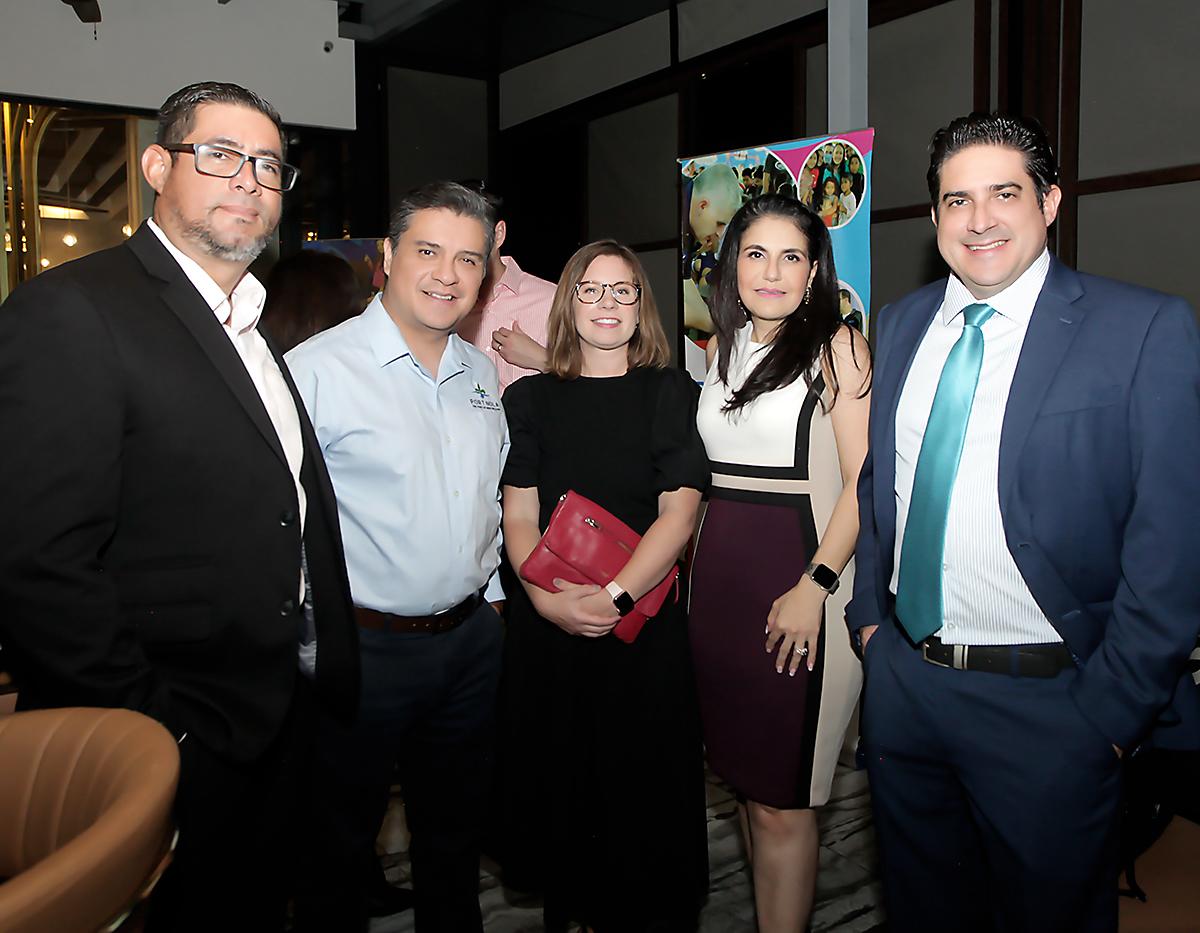 Carlos Rivera, Adrián López, Laura Mellen, Claudia Jordán y Adolfo Becerril.
