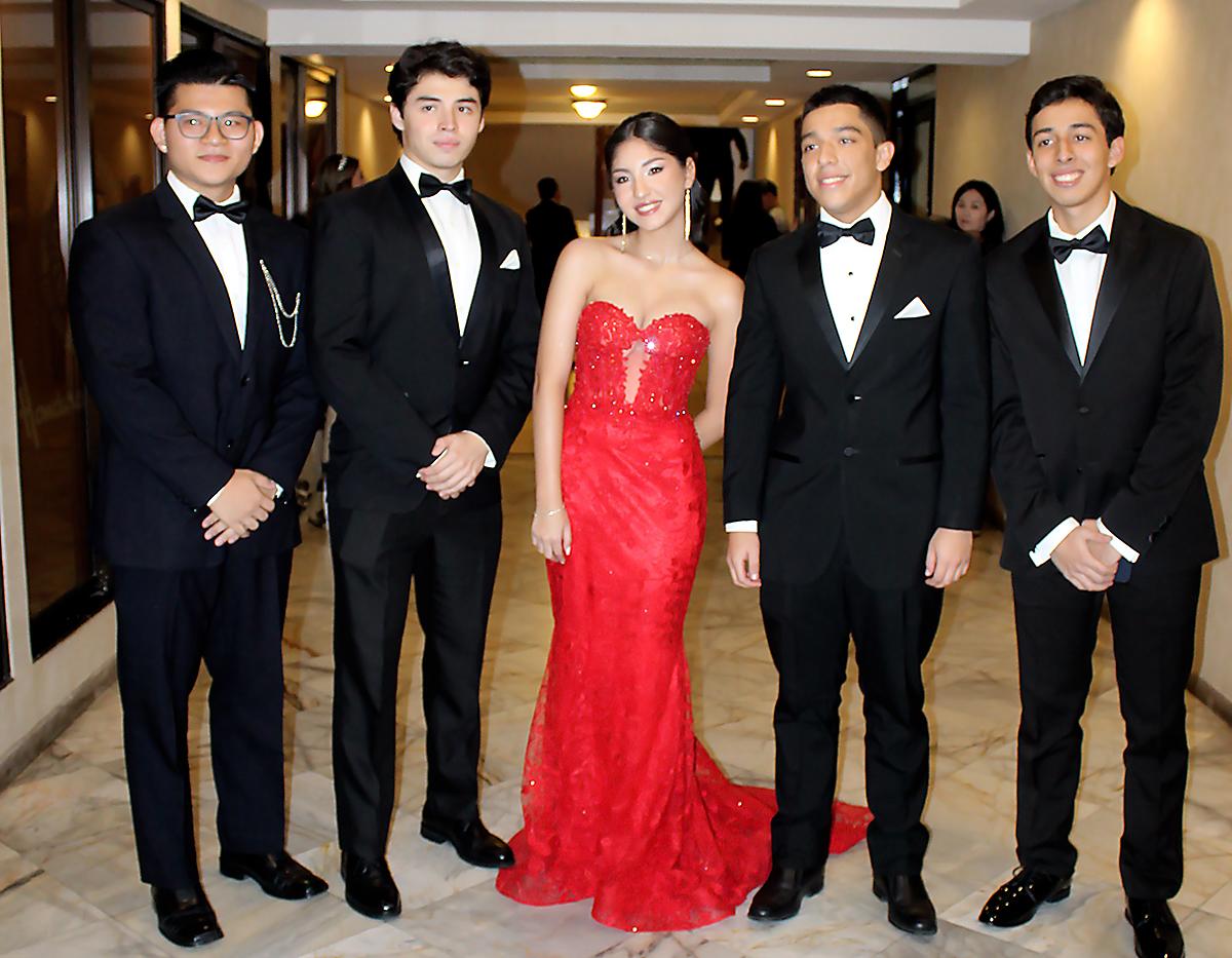 Fiesta de la prom 2024 de la International School of Tegucigalpa