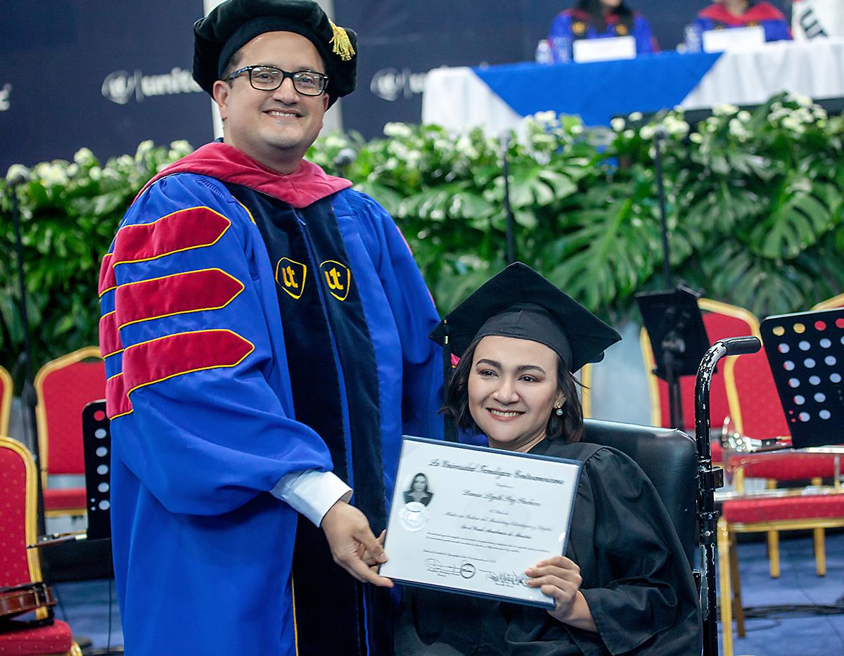 Graduaciones UNITEC 2024 en San Pedro Sula