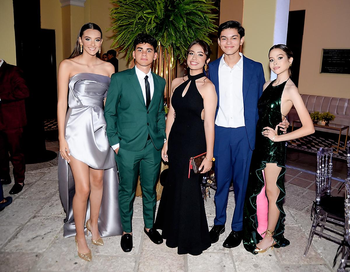 Monserrat Amaya, Enrique Sánchez, Danna Aguilar, Emiliano Varela y Victoria Hidalgo.