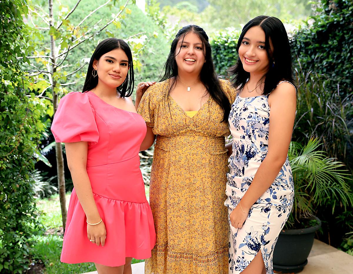 Ana Laura Bonilla, , Alanna Escoto y Janel Sierra