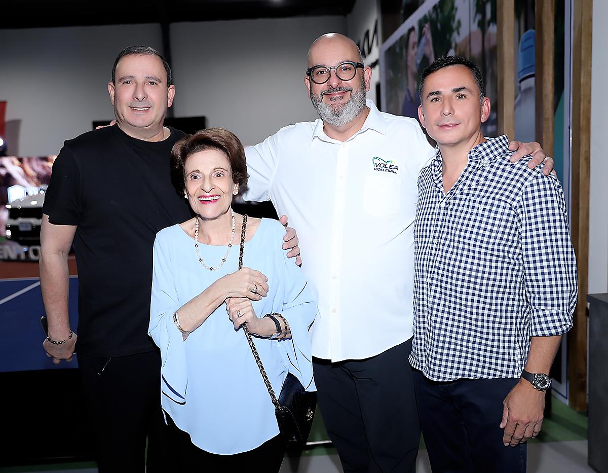 Juan Carlos Sikaffy, Aide Sikaffy, Faiz Sikaffy Enrique Rodriguez