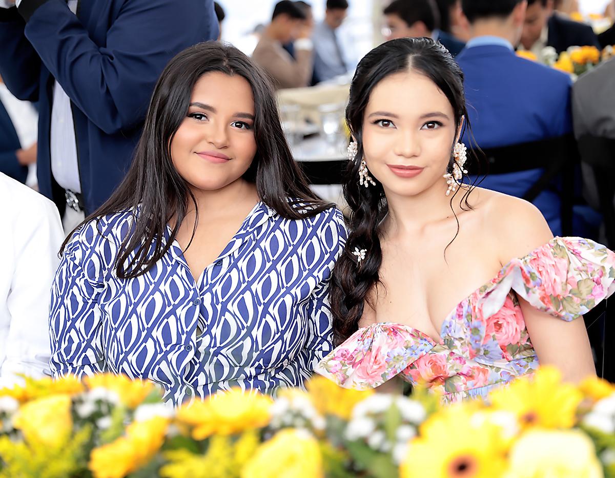 Alejandra Obando y Andrea Flores.