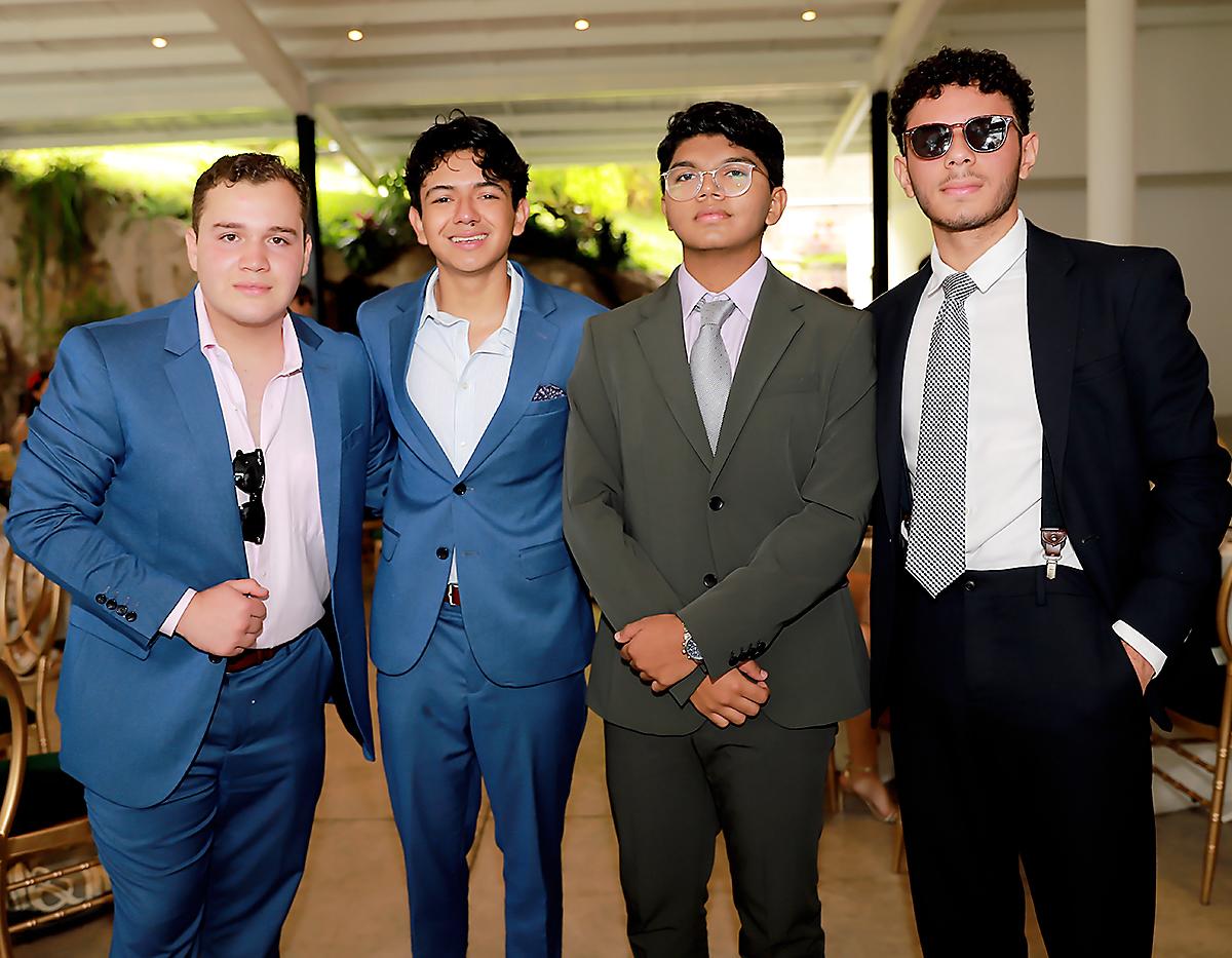 Emilio Duarte, Sebastián Fajardo, José Álvarez y Diego Sagastume.