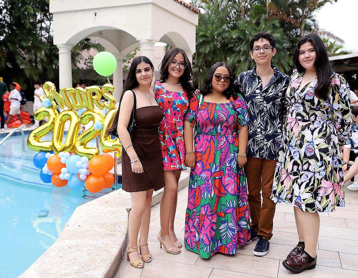 Naima, Rocío Maradiaga , Ligia Salgado Jorge Eli García y Laura López