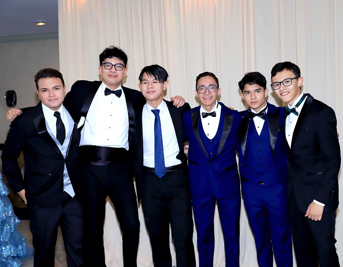 Fiesta de la prom 2025 de La Estancia School