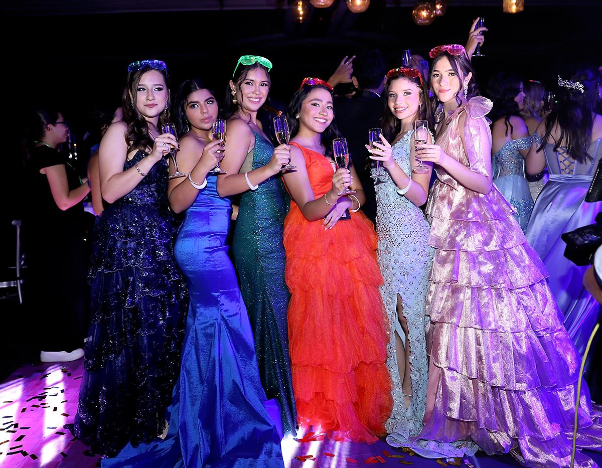 Fiesta de la prom 2024 de Antares y Aldebarán