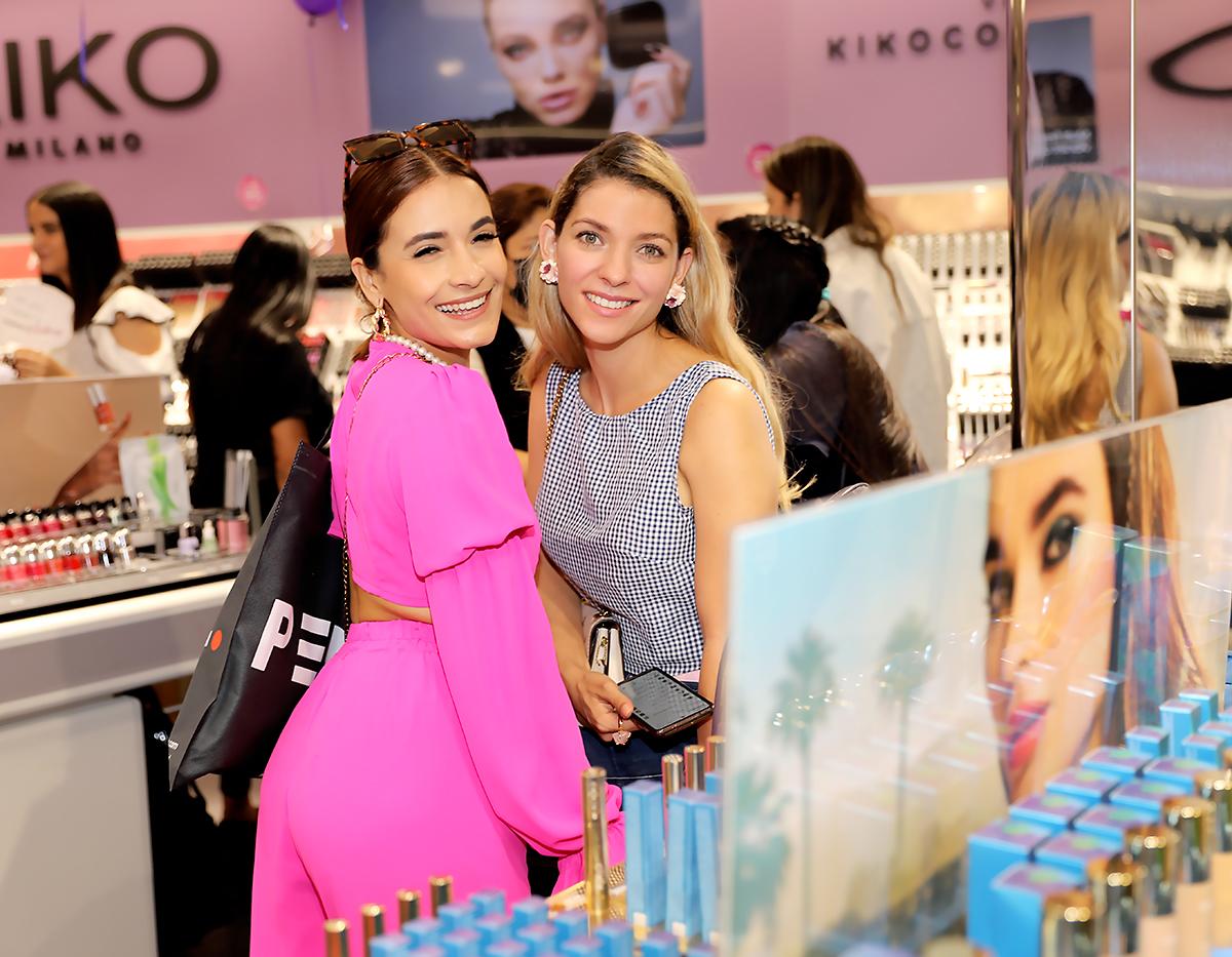 Islia Flores y Sofía Clare