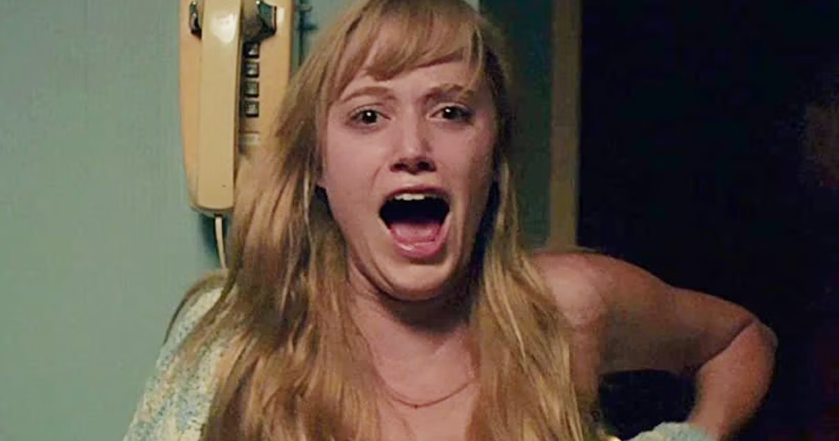 <b>19. Maika Monroe</b>Monroe se destaca como una destacada “scream queen” de la nueva generación que emergió a mediados-finales de 2010. Aunque tuvo actuaciones notables en “The Guest” y “La Viuda” junto a Moretz, su papel más destacado fue como la protagonista de “It Follows”, una de las mejores películas de terror de la década.