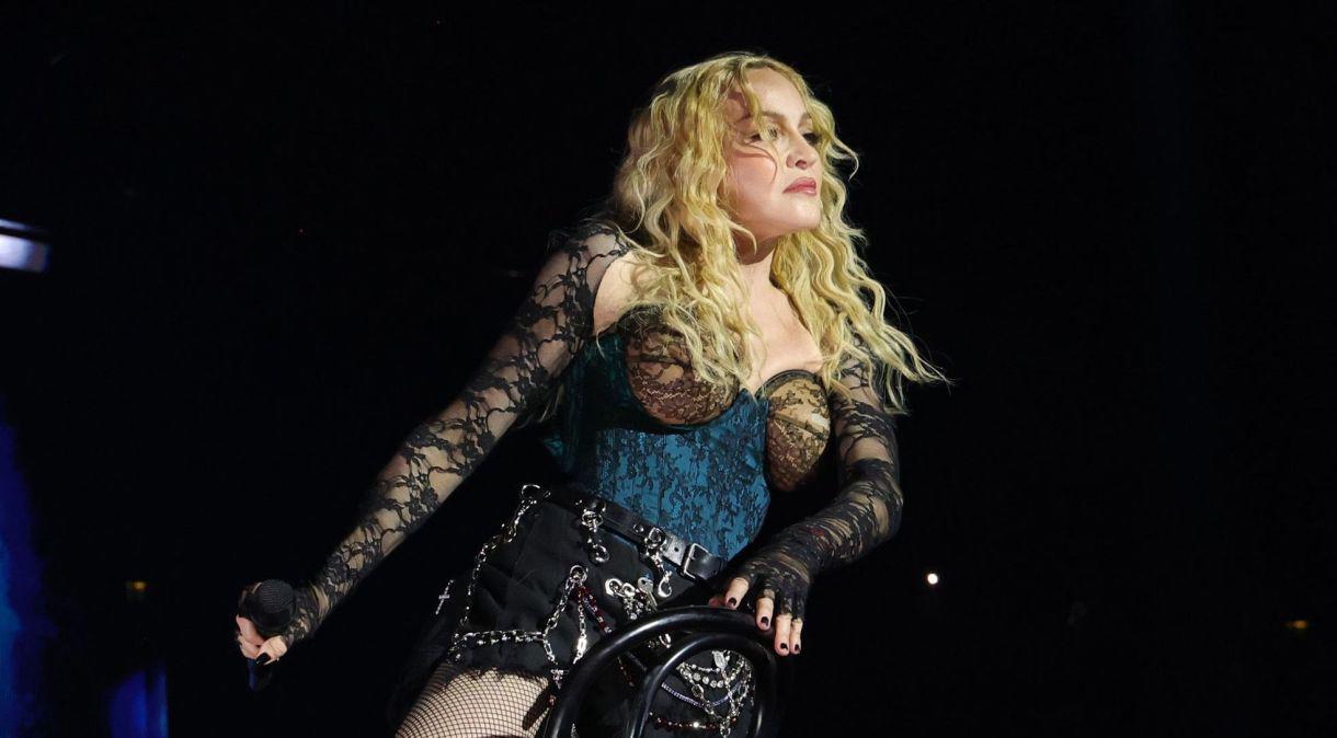 Justen Lipeles, el demandante, acusa a Madonna de mostrar contenido sexual explícito sin previo aviso durante el espectáculo.
