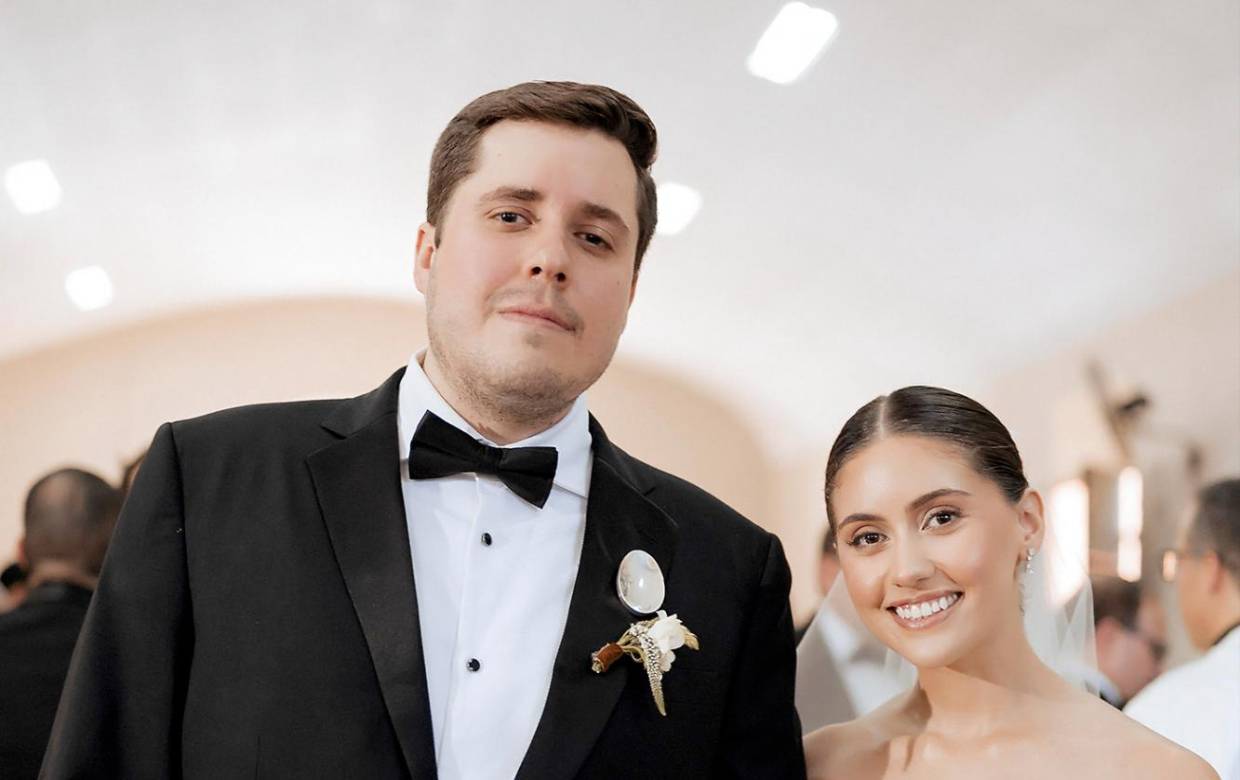 En una tarde maravillosa en la ciudad de Copan Ruinas se llevo a cabo la boda eclesiástica de Johannes Múller y Ruth Panayotti en la Iglesia San José Obrero de Copán Ruinas, un momento especial que reunió a sus familiares y amigos más cercanos para la celebración de su matrimonio.