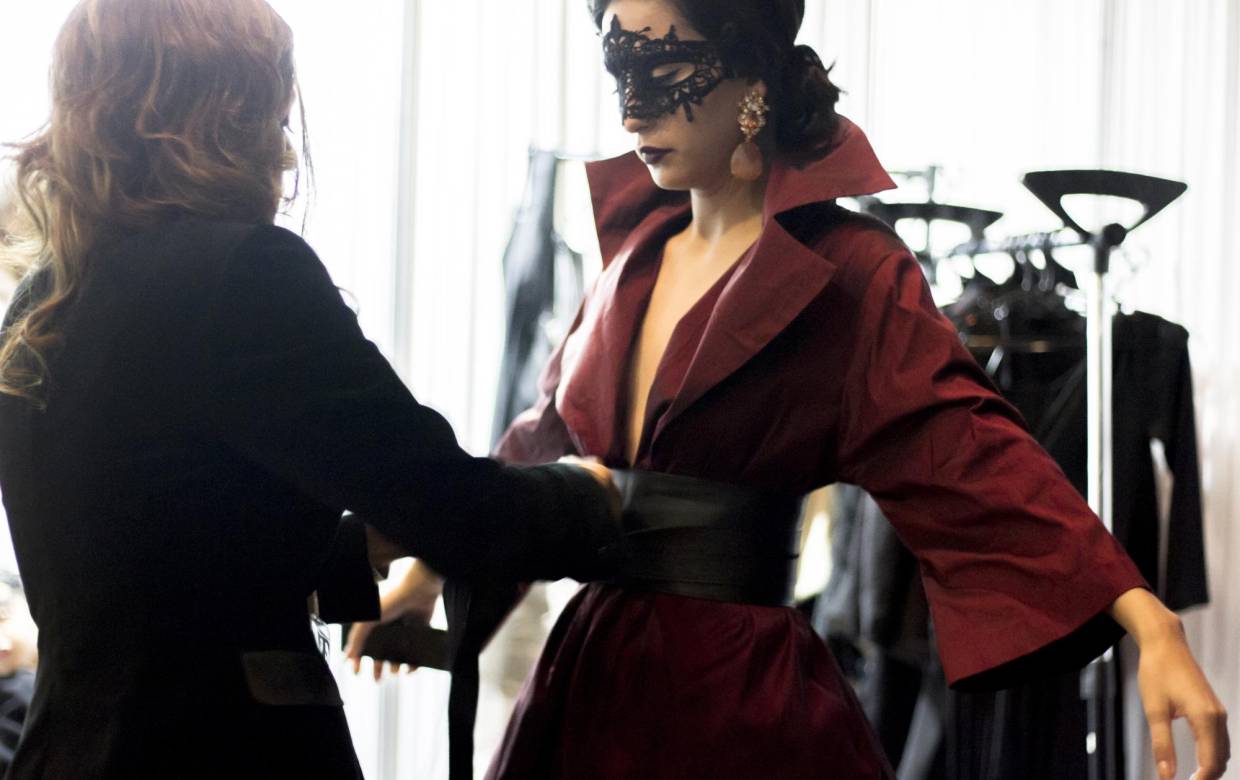 Una década de BAC Estilo Moda contada desde el backstage por José Vargas. Una mirada editorial a los momentos que definen el verdadero espíritu de la moda.