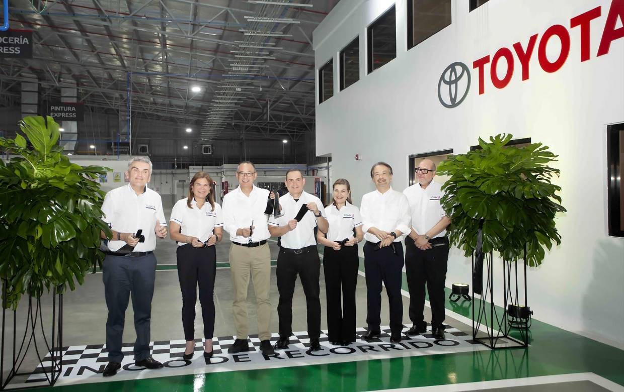 Un nuevo espacio que reúne innovación, infraestructura y talento hondureño, el centro especializado de pintura automotriz en San Pedro Sula es un lugar dedicado a la reparación, pintura y detallado de vehículos. El nuevo centro cuenta con una inversión de más de L95 millones y 6,000 metros cuadrados destinados a impulsar una nueva etapa para el sector automotriz del país.