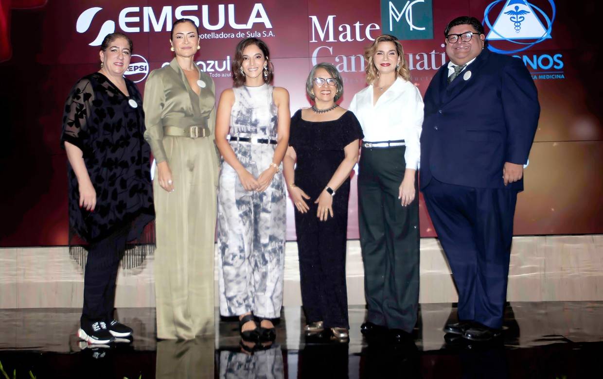Asi se vivió la gala a beneficio de Centro de Rendimiento Educativo Especial CREER, un evento con el objetivo de visibilizar a la comunidad neurodivergente para generar espacios inclusivos y de sensibilización, por el momento el centro atiende entre 60 y 80 niños, con una lista de espera de 180 familias que necesitan atención profesional.