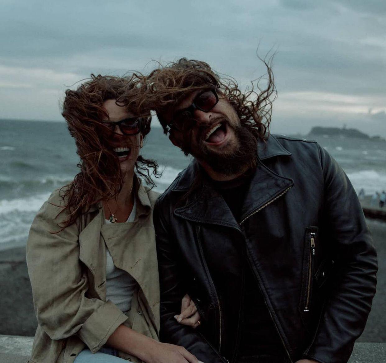Cabe mencionar que Momoa y Arjona llegaron a coprotagonizar juntos la cinta “Sweet Girl” en 2021, donde se conocieron. Sin embargo, es hasta ahora que existe una relación.