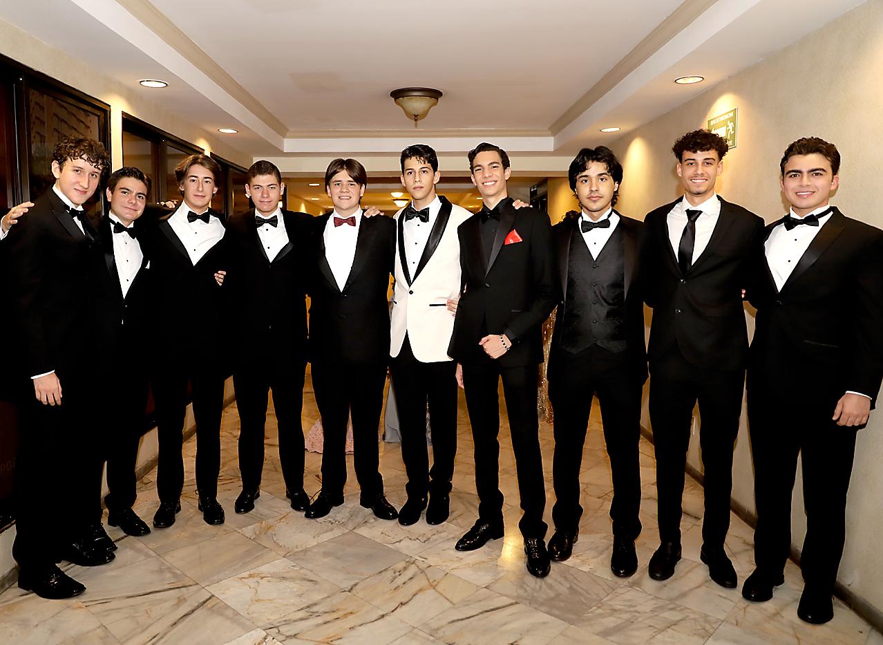 Luis Enrique, Raul Murillo, Diego Stanley, Diego Vaca, Bruno Von Eicken, Salomon Barjum, Ruben Villeda, Gustavo Barahona y Daniel Simón
